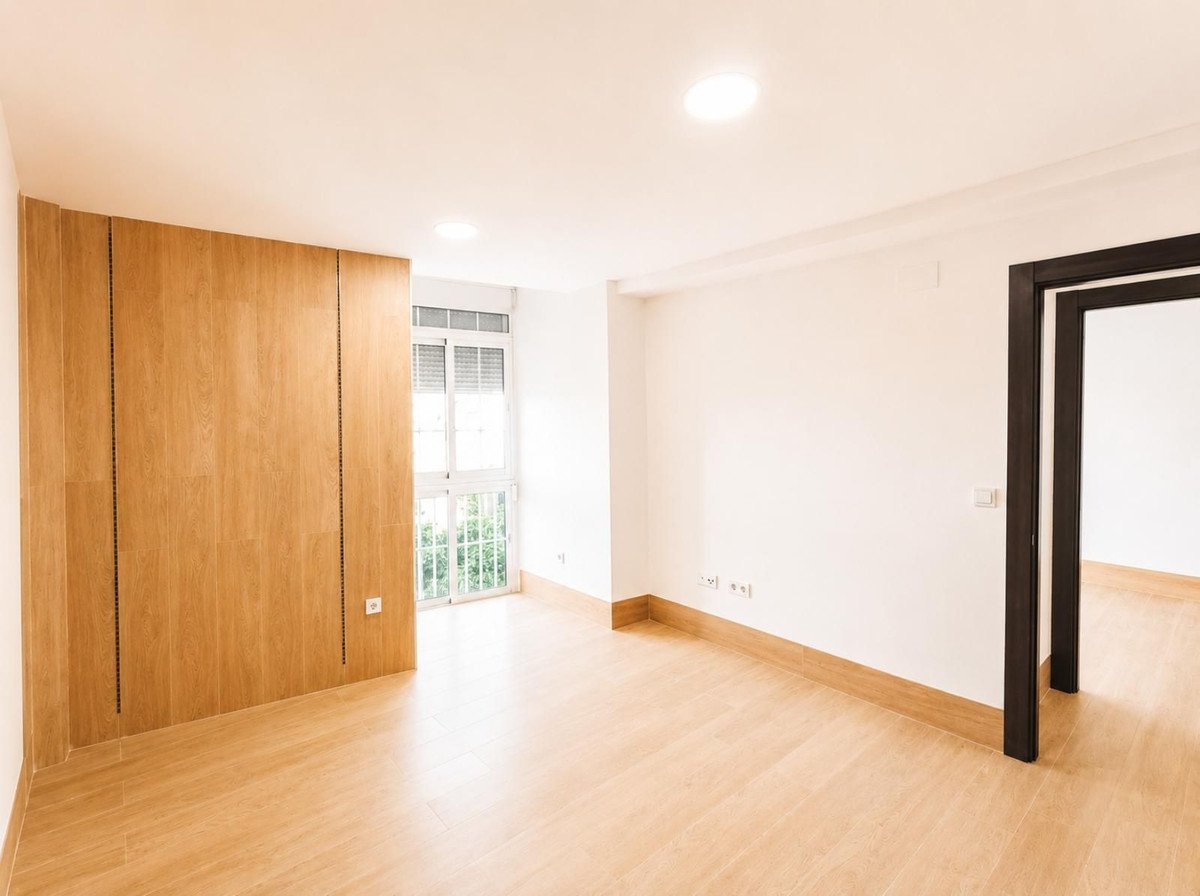 3 Bed Middle Floor Apartment in Los Tilos