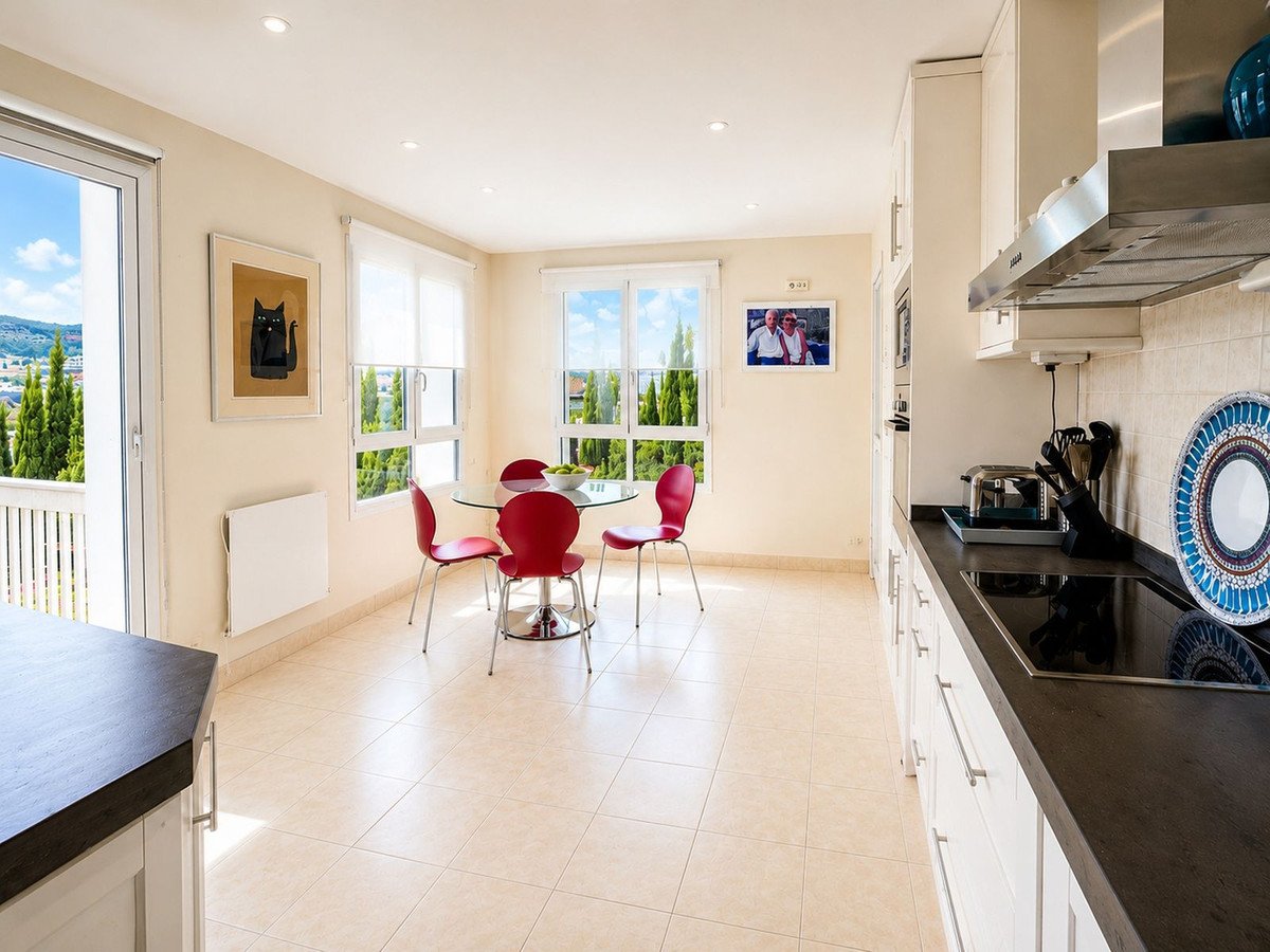 3 Bed Penthouse in Los Flamingos