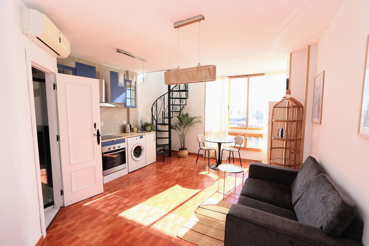 2 Bed Top Floor Apartment in Punta Prima