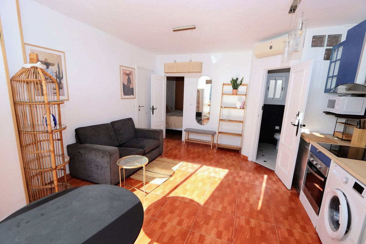 2 Bed Top Floor Apartment in Punta Prima