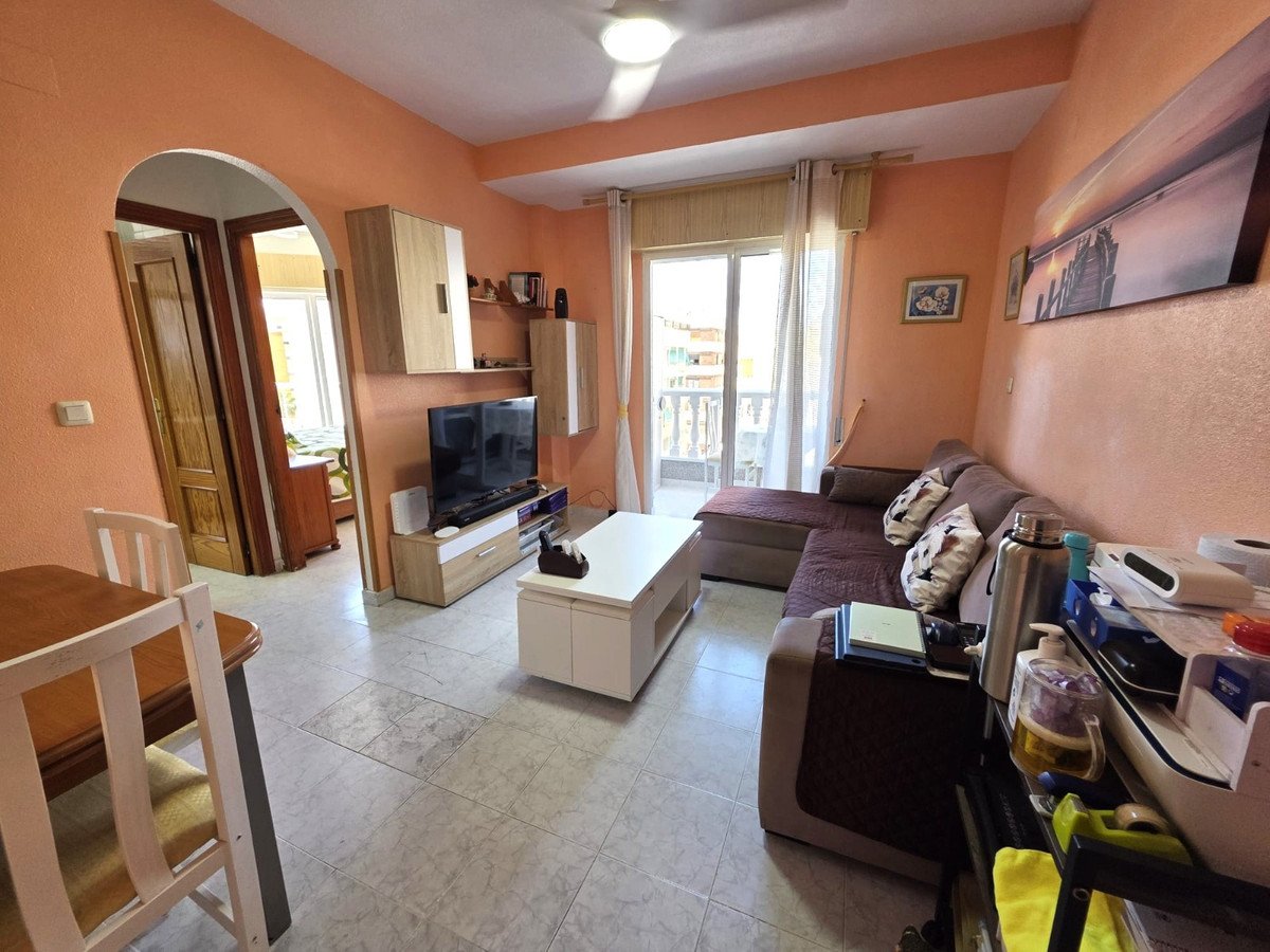 2 Bed Ground Floor Apartment in Torrevieja