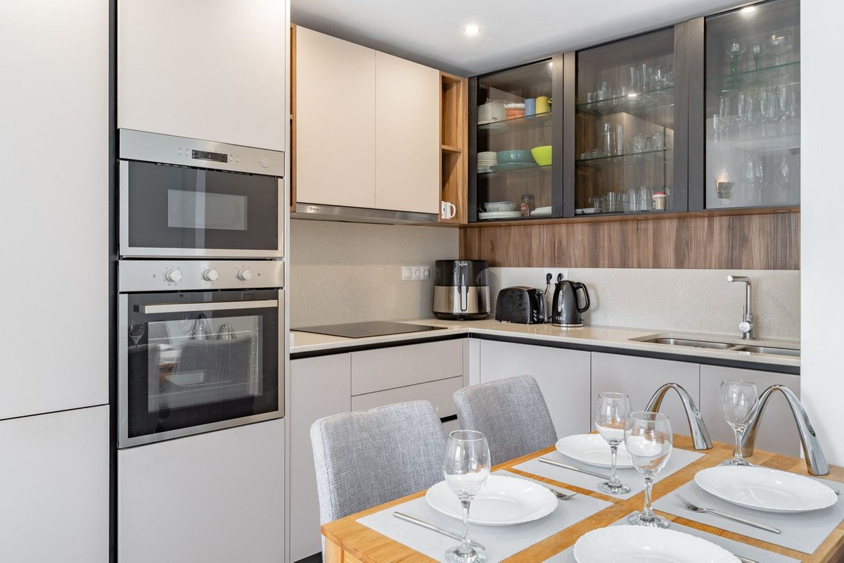 2 Bed Middle Floor Apartment in Benalmadena Costa