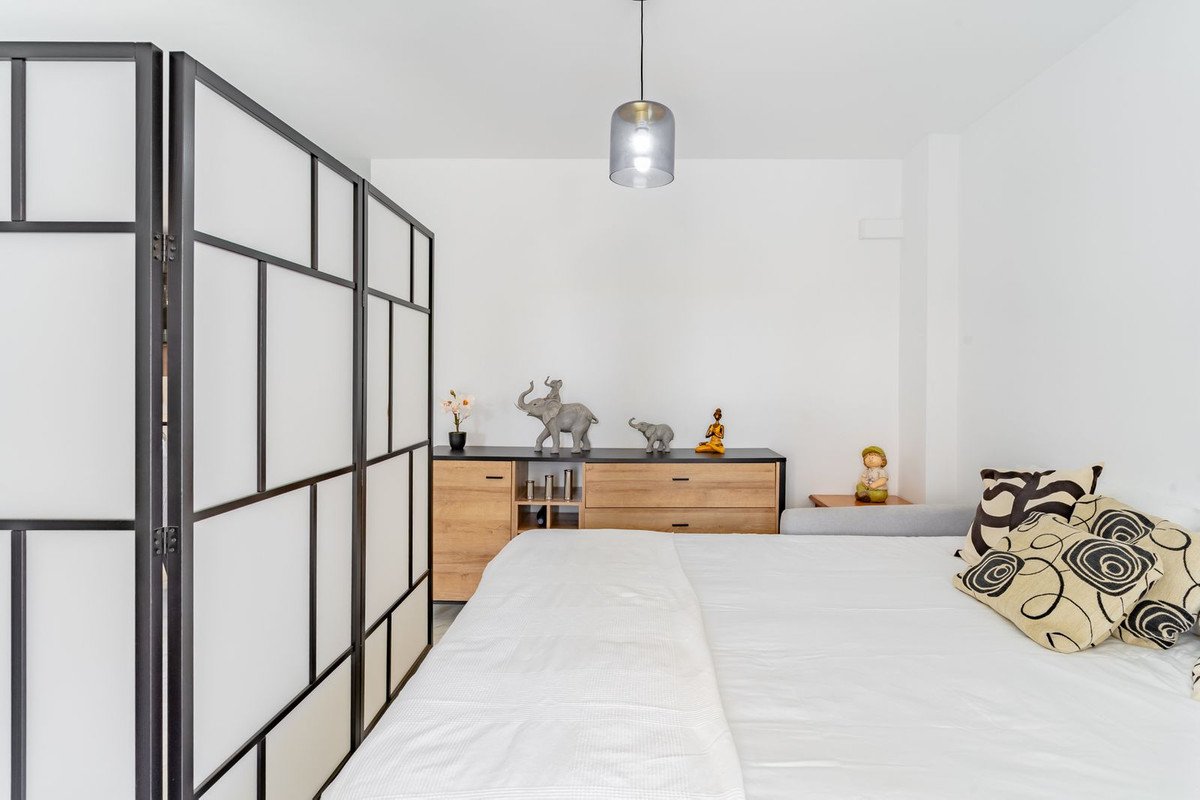 2 Bed Middle Floor Apartment in Benalmadena Costa
