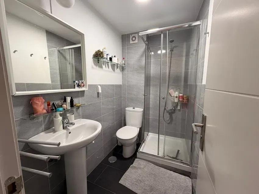 2 Bed Middle Floor Apartment in Málaga