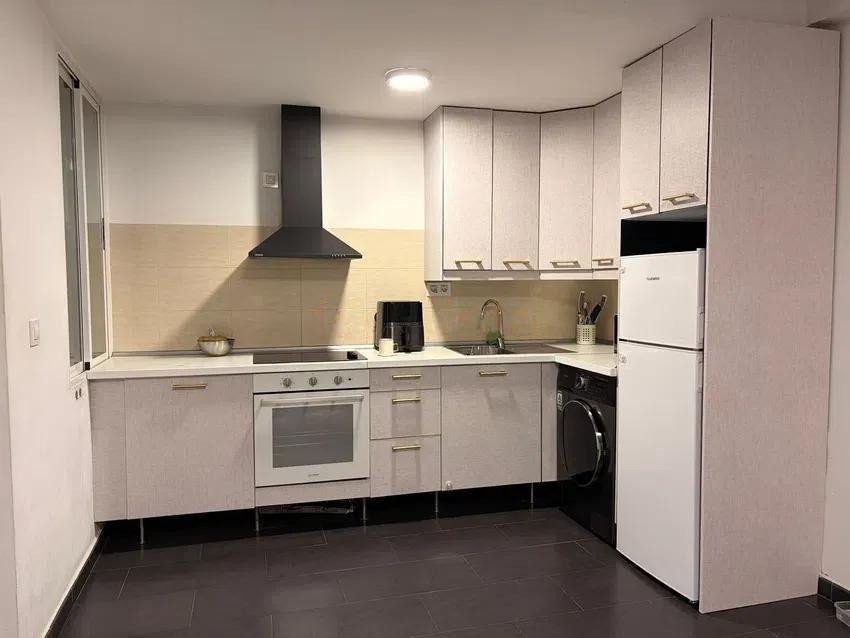 2 Bed Middle Floor Apartment in Málaga