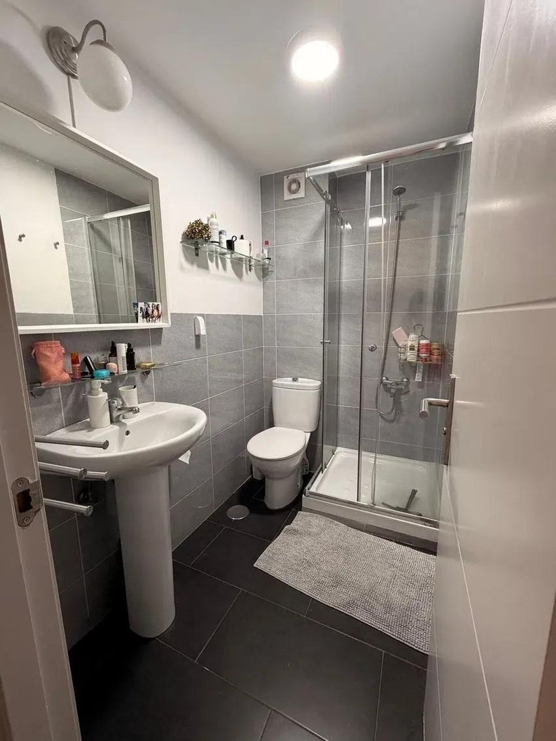 2 Bed Middle Floor Apartment in Málaga