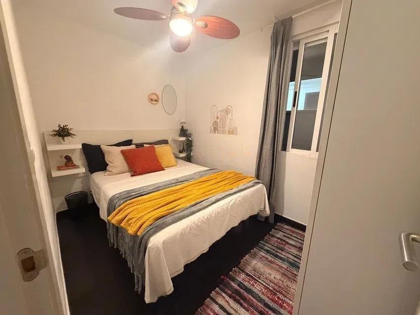 2 Bed Middle Floor Apartment in Málaga