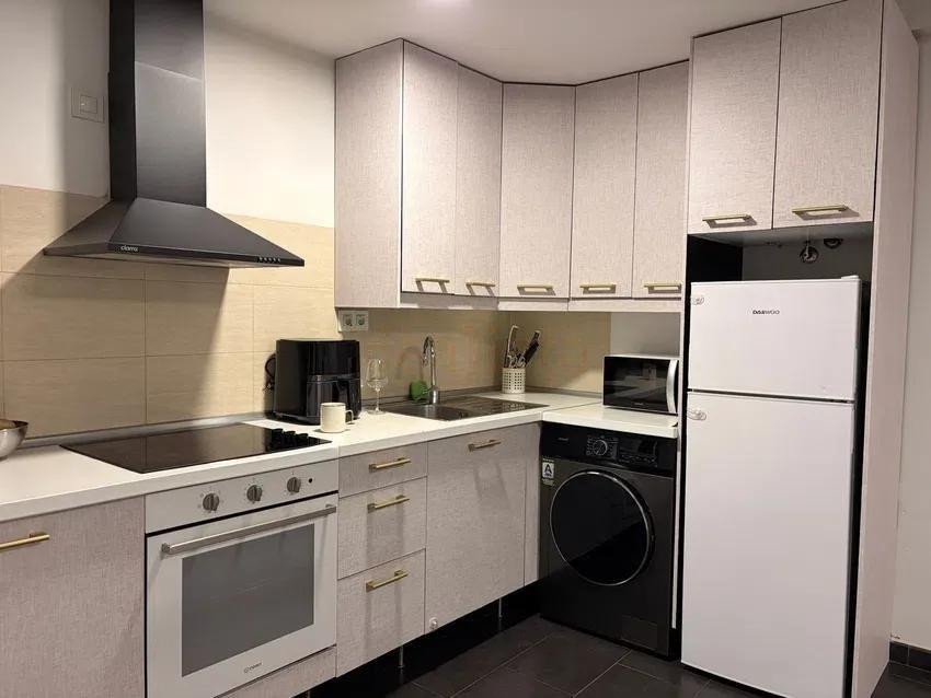 2 Bed Middle Floor Apartment in Málaga