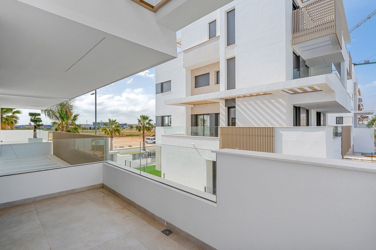 2 Bed Middle Floor Apartment in Torre-Pacheco