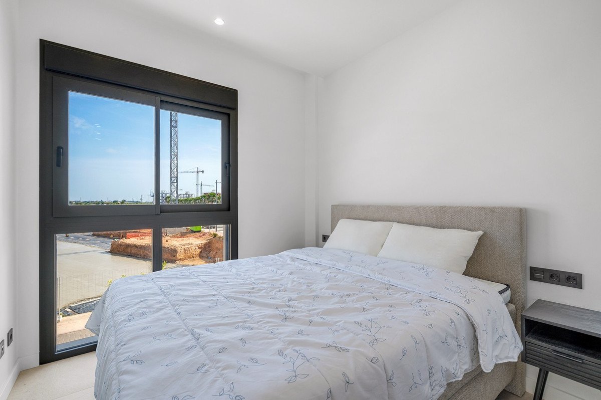 2 Bed Middle Floor Apartment in Torre-Pacheco