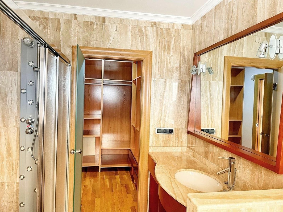 6 Bed Semi-Detached House in Mazarrón