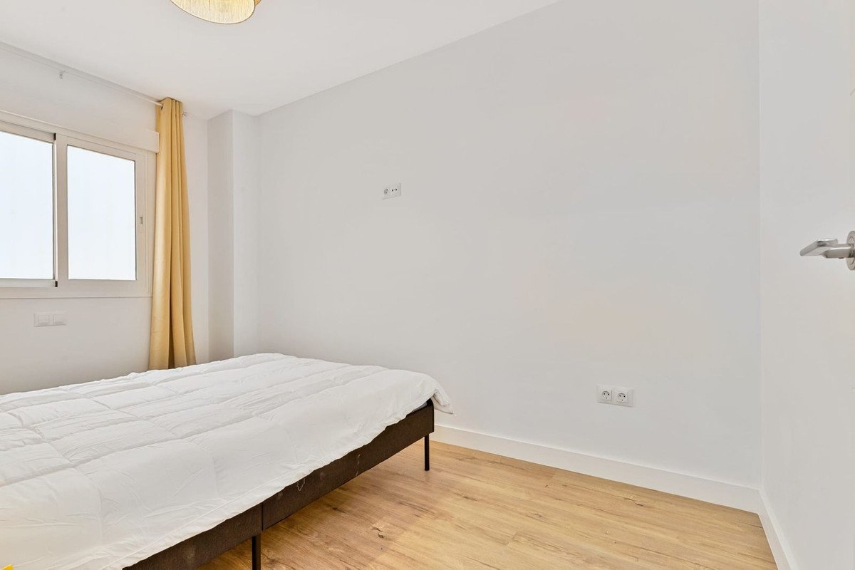 3 Bed Middle Floor Apartment in Fuengirola