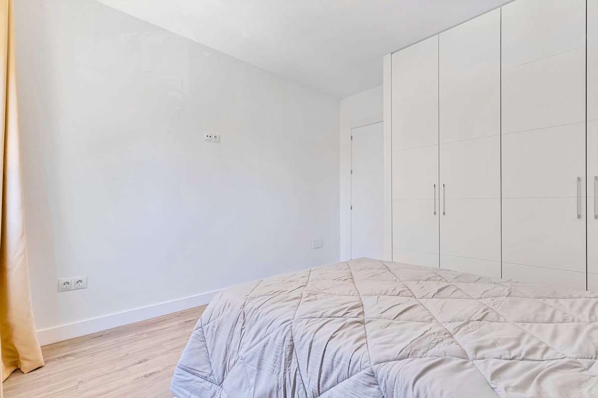 3 Bed Middle Floor Apartment in Fuengirola