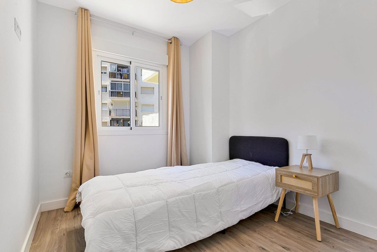 3 Bed Middle Floor Apartment in Fuengirola