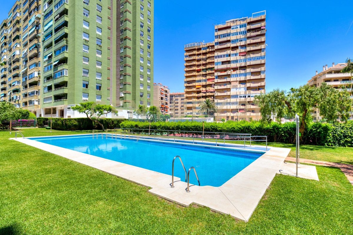3 Bed Middle Floor Apartment in Fuengirola