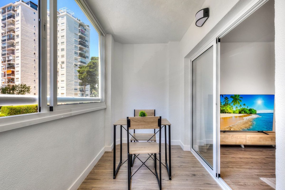 3 Bed Middle Floor Apartment in Fuengirola