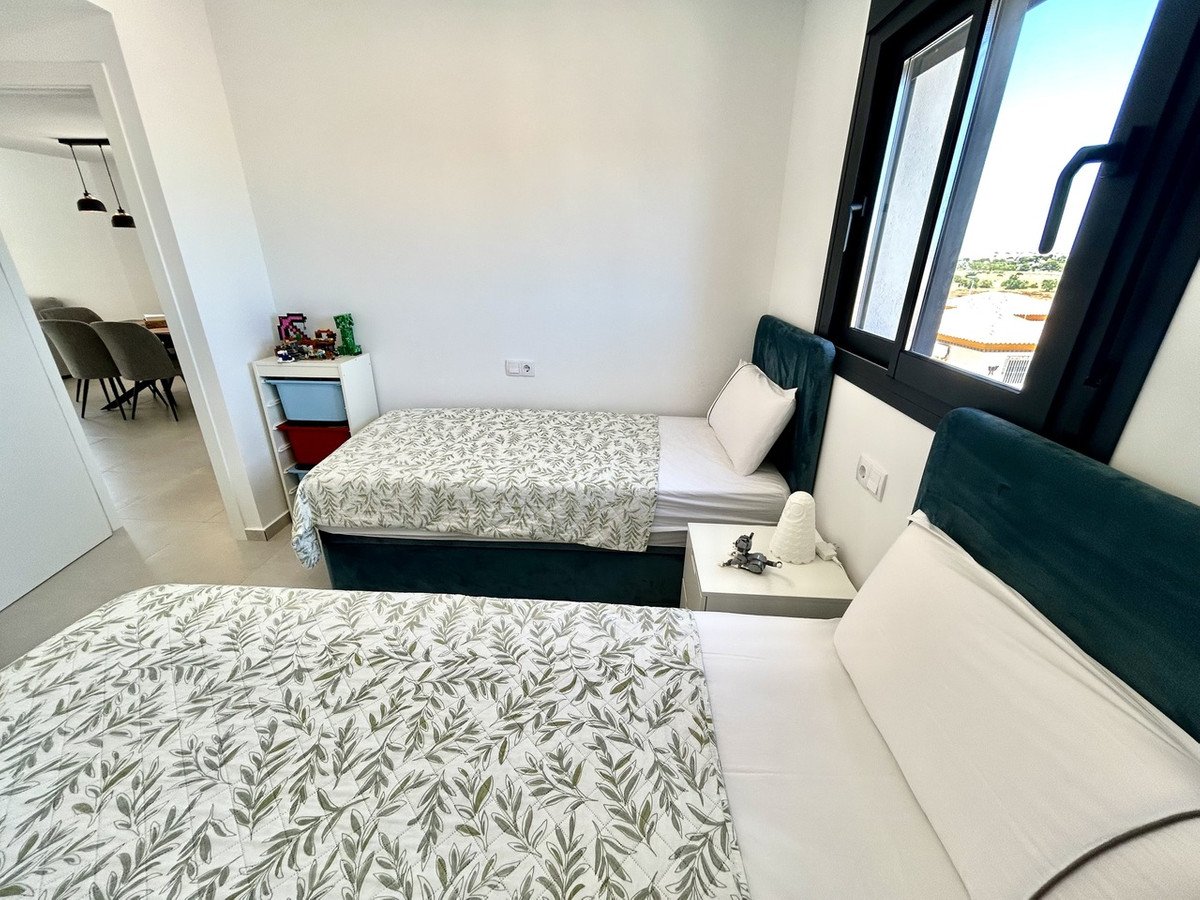 3 Bed Middle Floor Apartment in Los Dolses