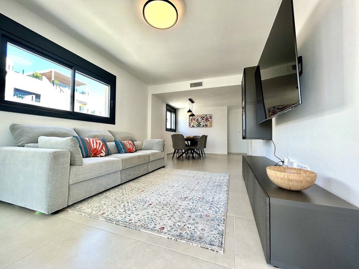 3 Bed Middle Floor Apartment in Los Dolses