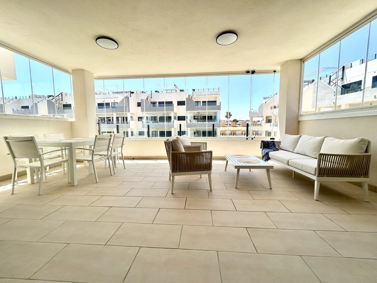 3 Bed Middle Floor Apartment in Los Dolses
