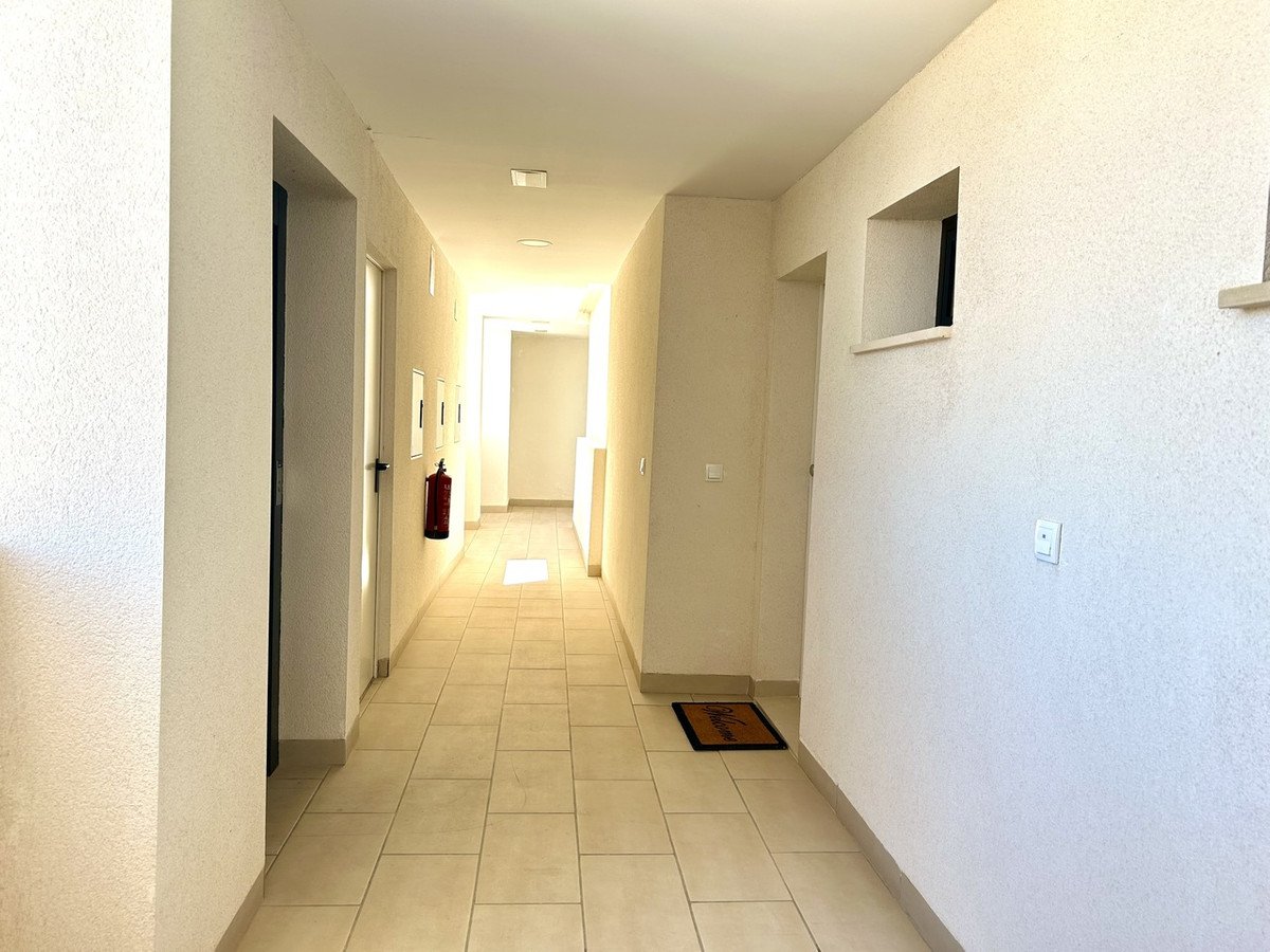 3 Bed Middle Floor Apartment in Los Dolses