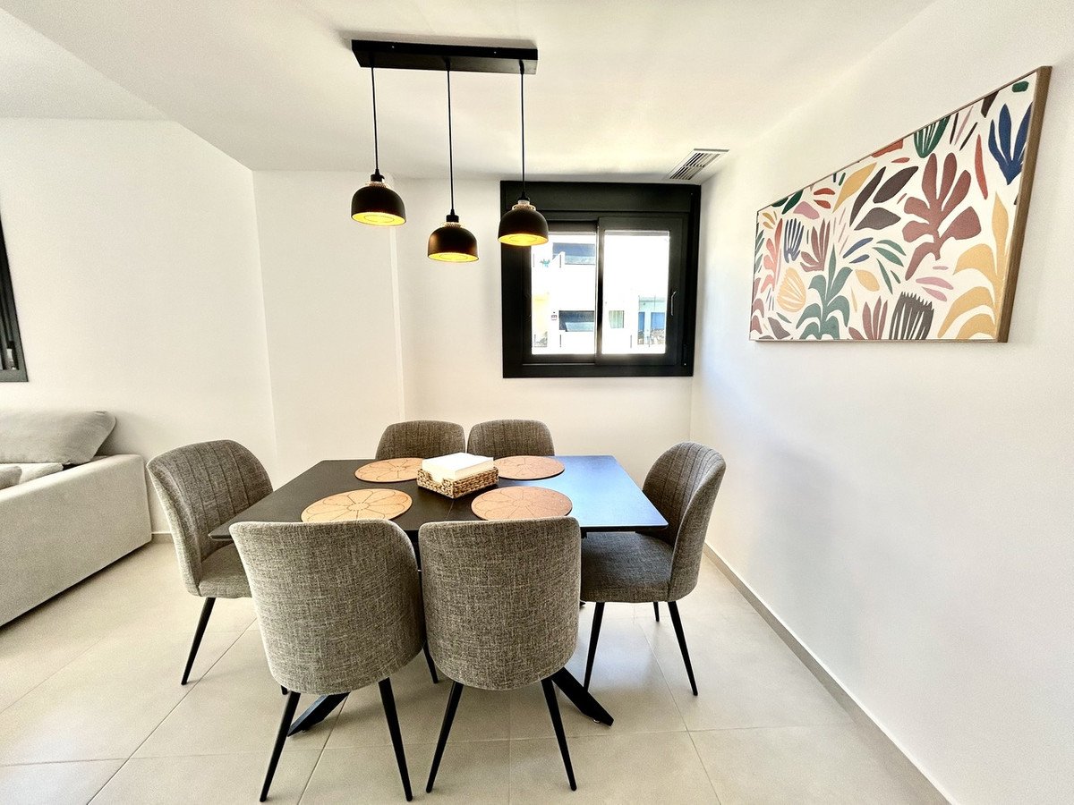 3 Bed Middle Floor Apartment in Los Dolses