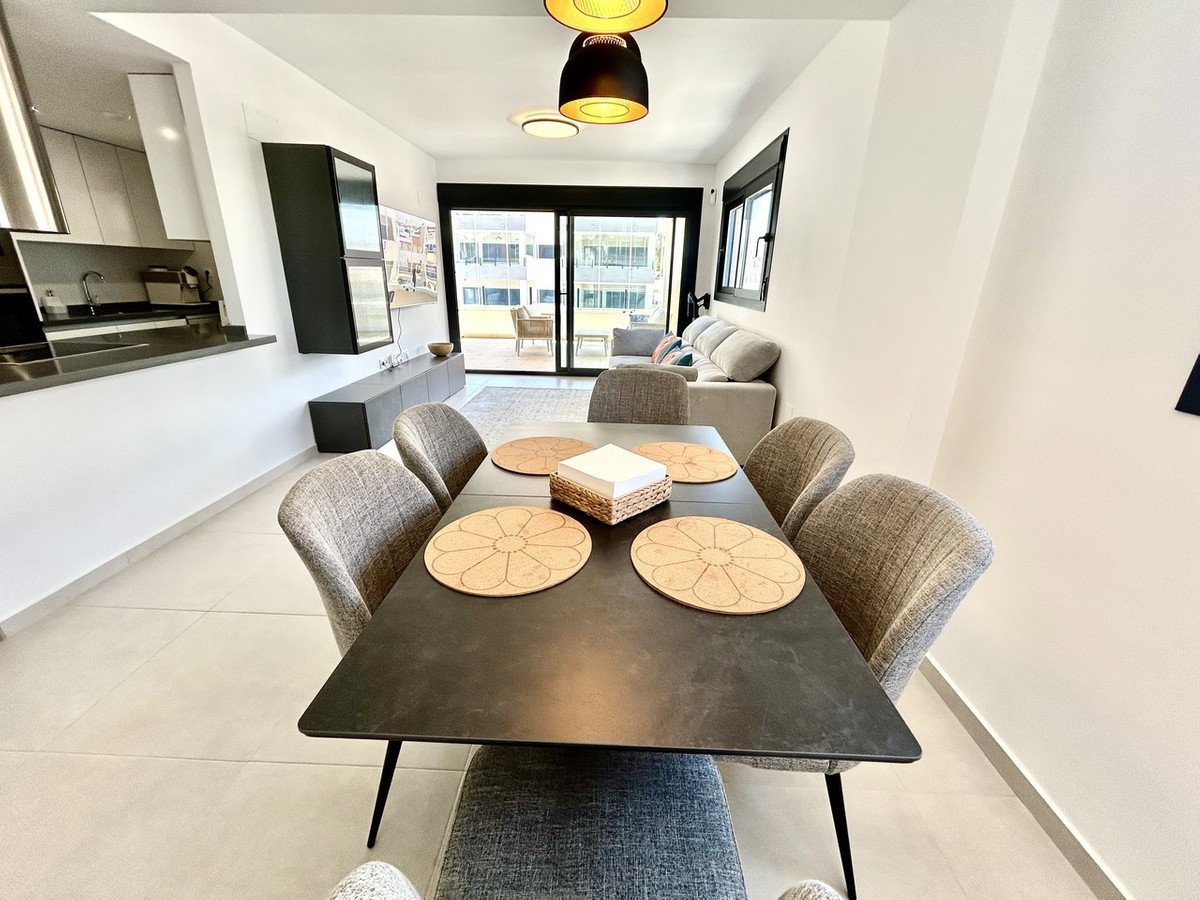 3 Bed Middle Floor Apartment in Los Dolses