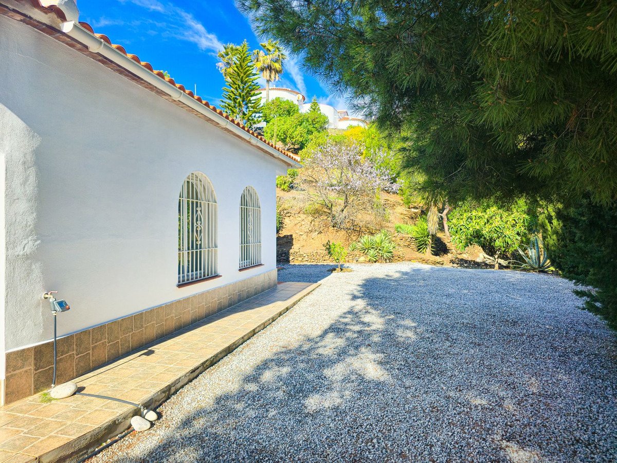 3 Bed Detached Villa in Arenas