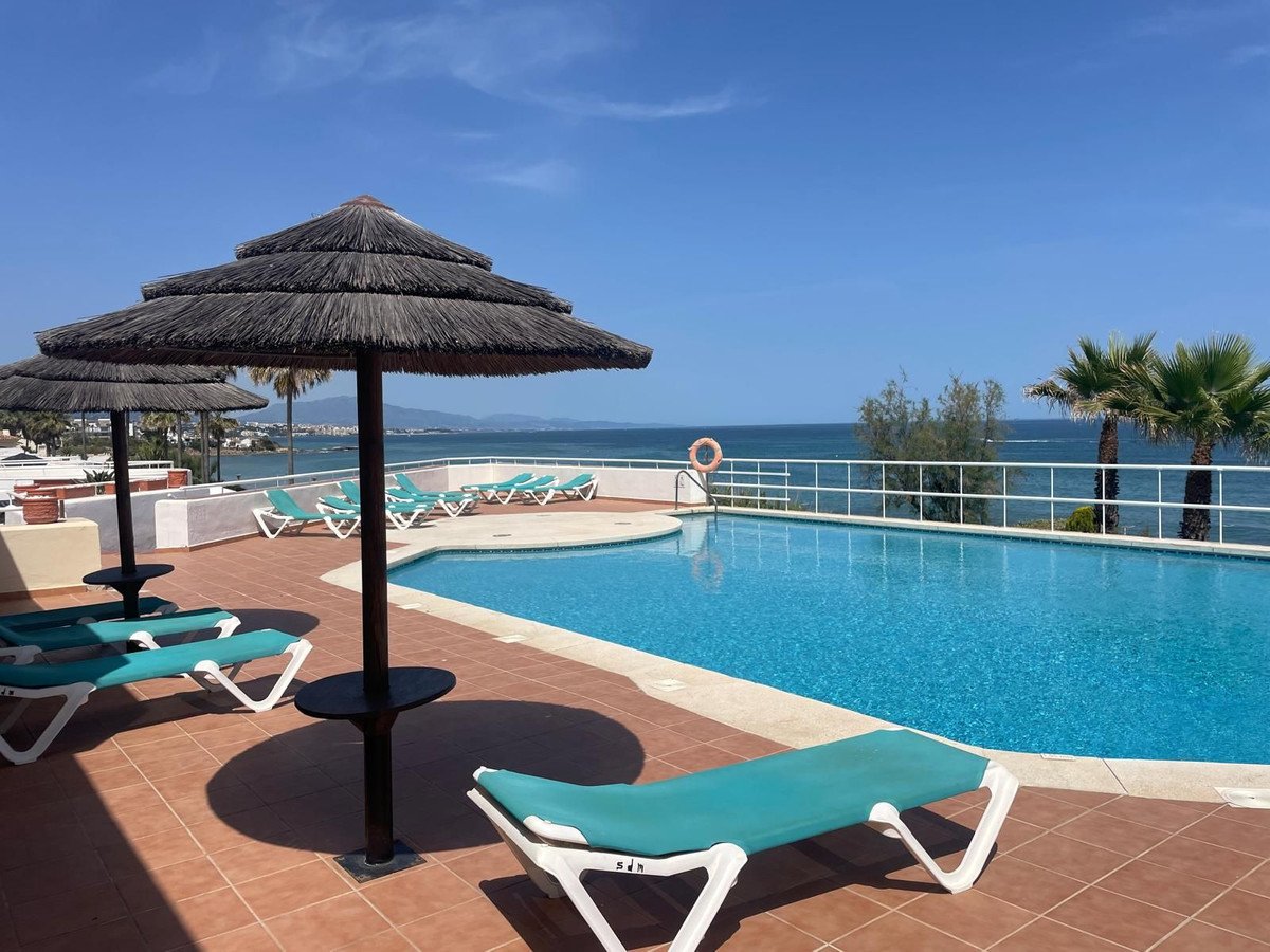 2 Bed Ground Floor Apartment in Estepona