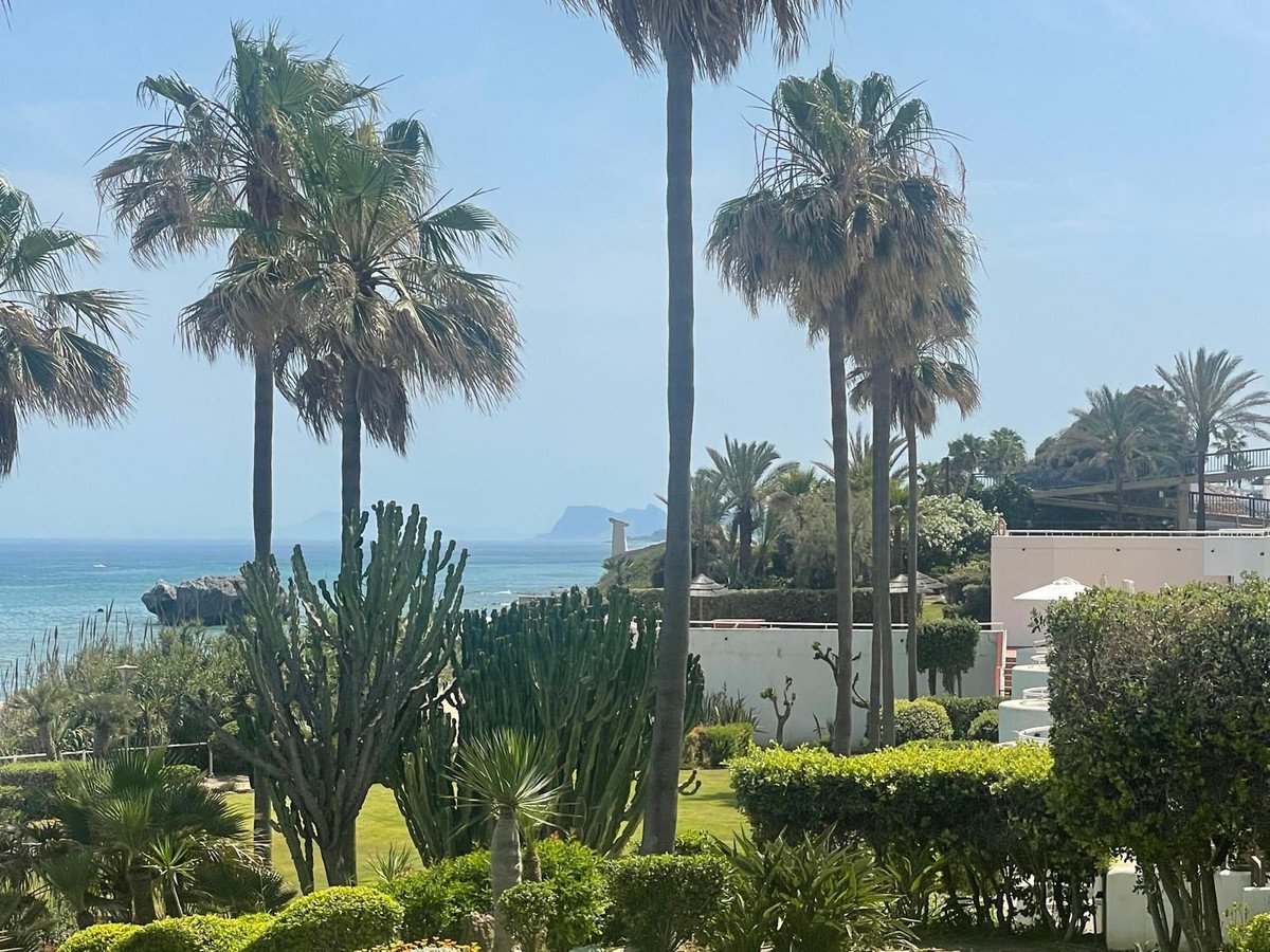 2 Bed Ground Floor Apartment in Estepona