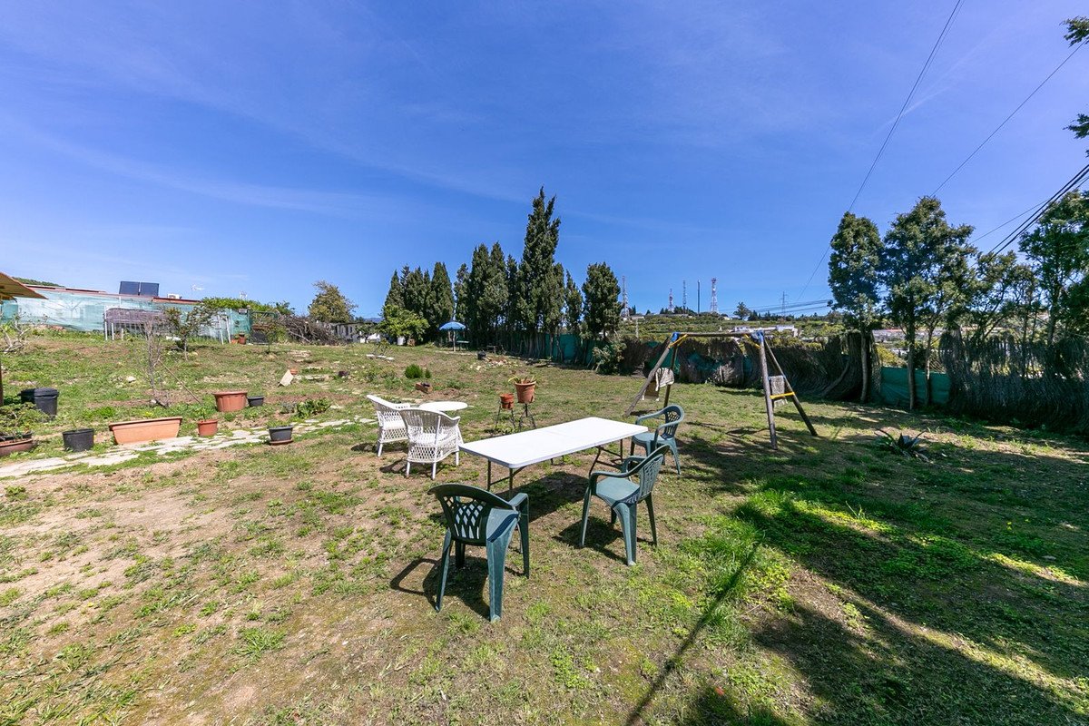 10 Bed Finca - Cortijo in Estepona