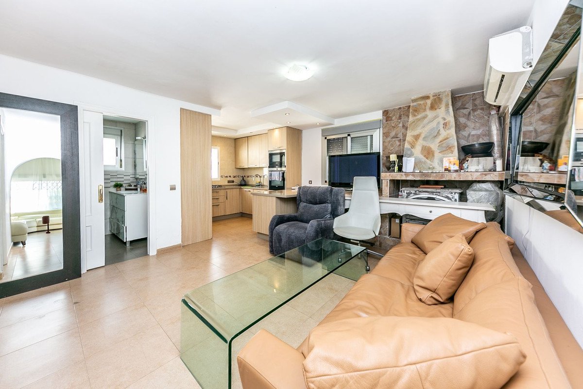 10 Bed Finca - Cortijo in Estepona