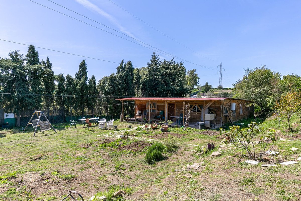 10 Bed Finca - Cortijo in Estepona