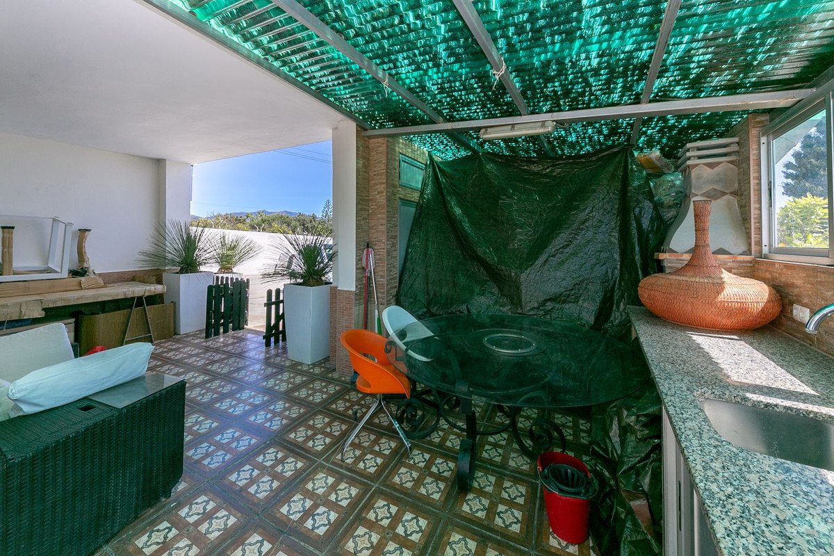 10 Bed Finca - Cortijo in Estepona