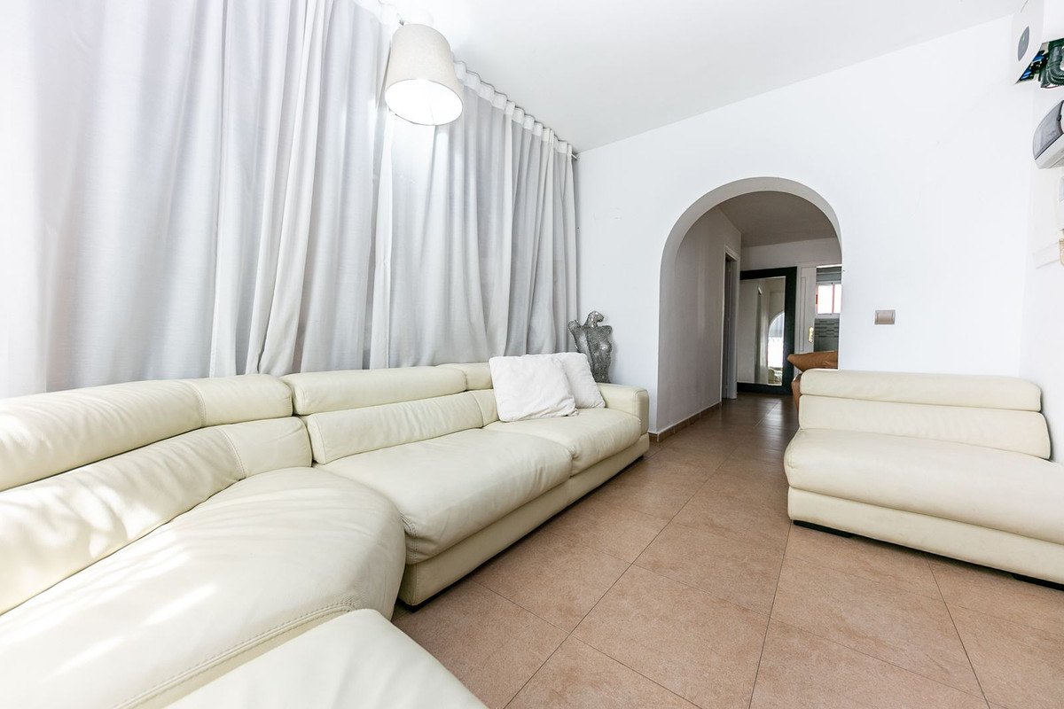 10 Bed Finca - Cortijo in Estepona