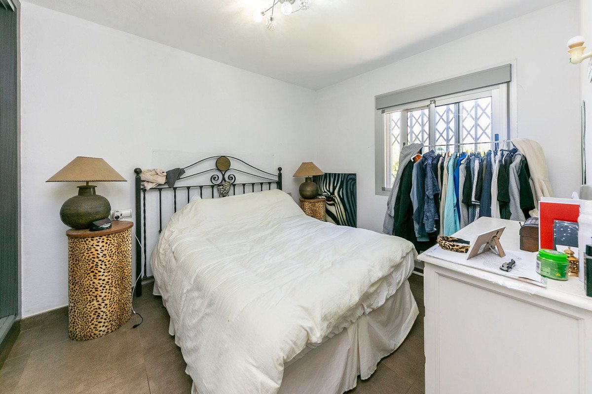 10 Bed Finca - Cortijo in Estepona