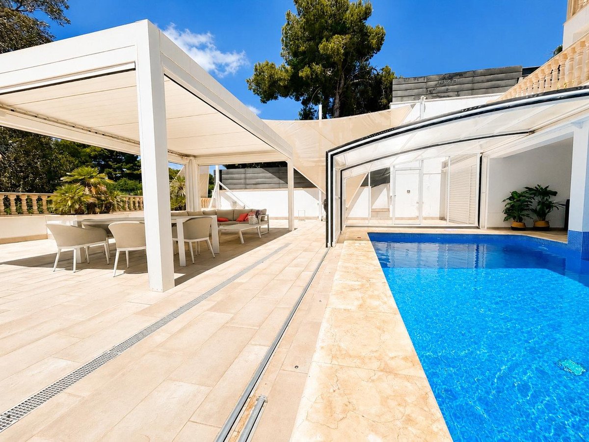 4 Bed Detached Villa in Campoamor