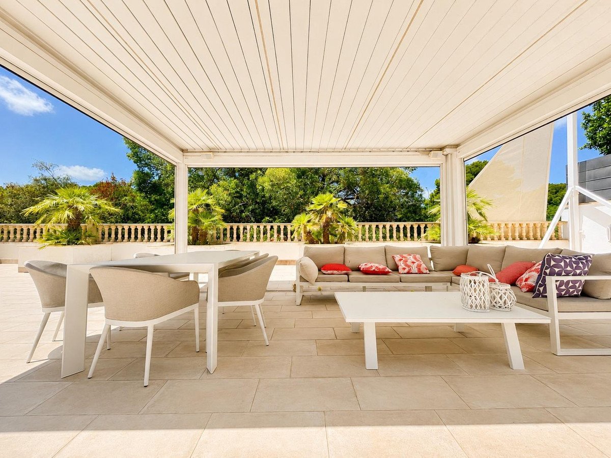 4 Bed Detached Villa in Campoamor