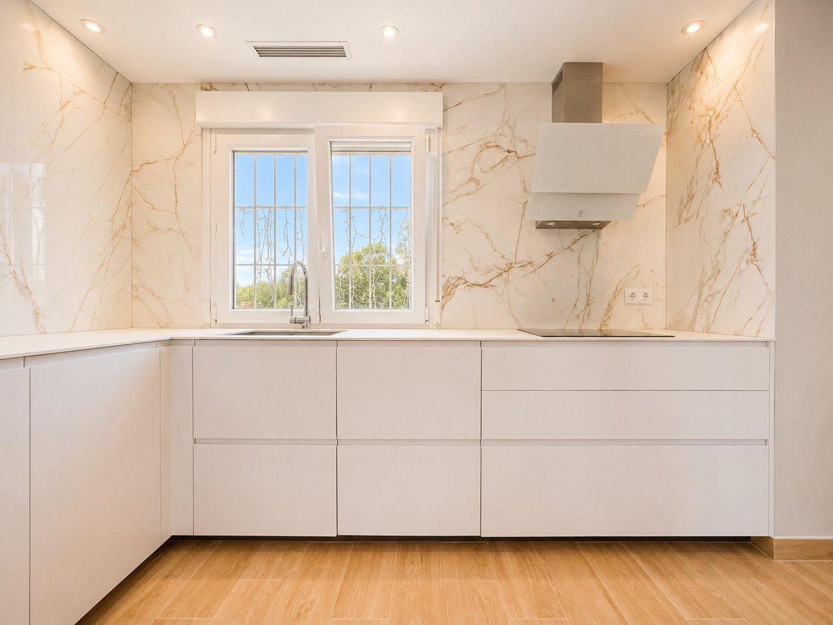 4 Bed Detached Villa in Campoamor