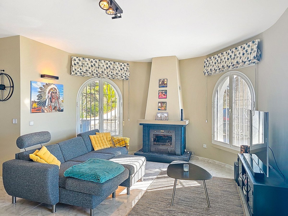 3 Bed Detached Villa in Arenas
