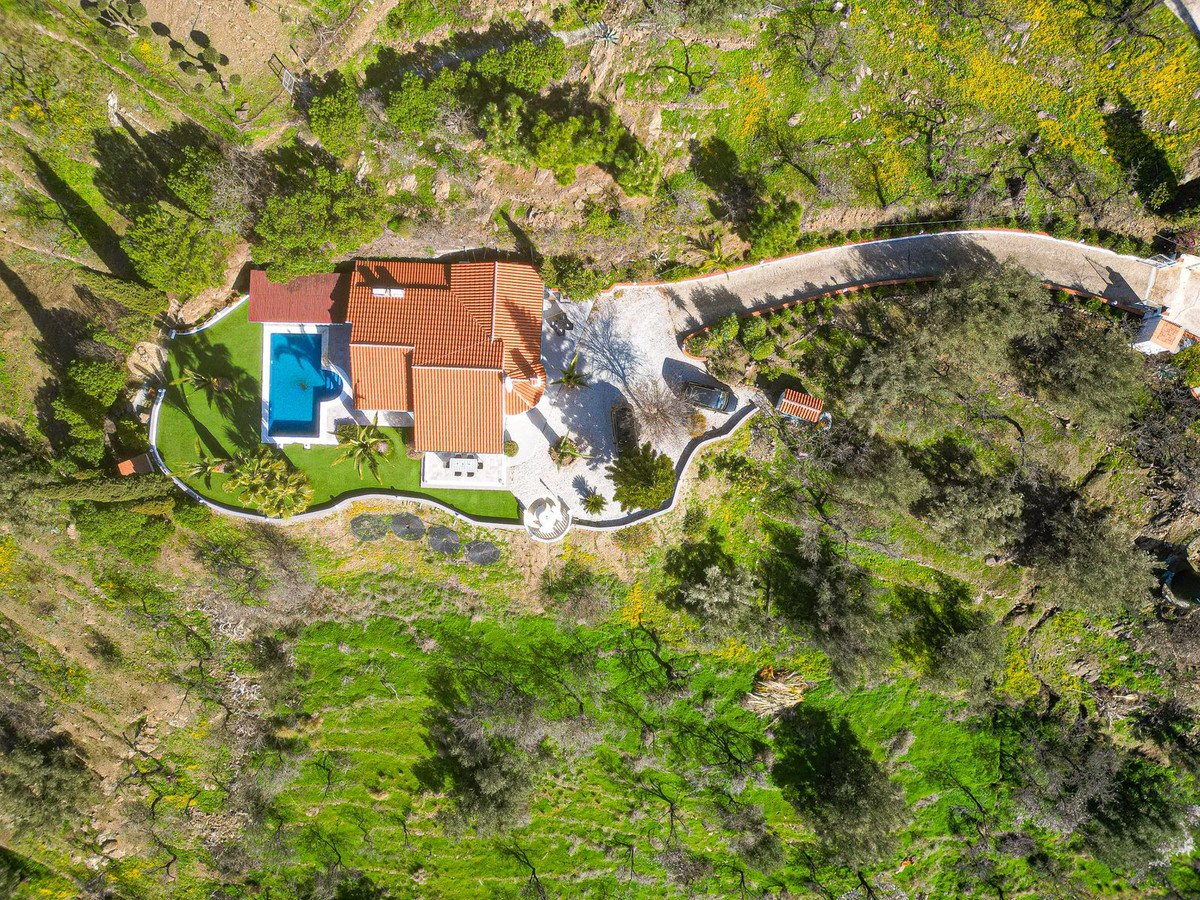 3 Bed Detached Villa in Arenas