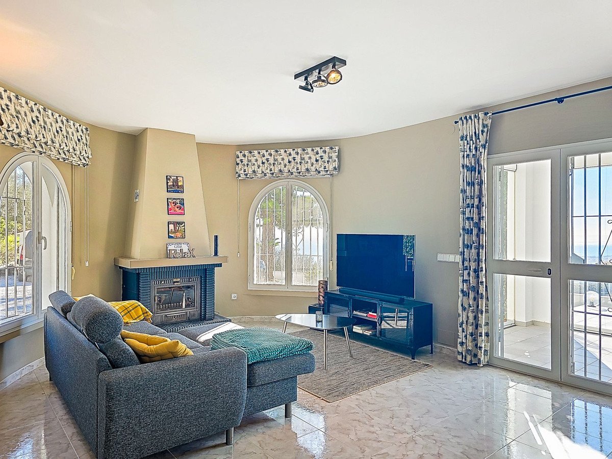 3 Bed Detached Villa in Arenas