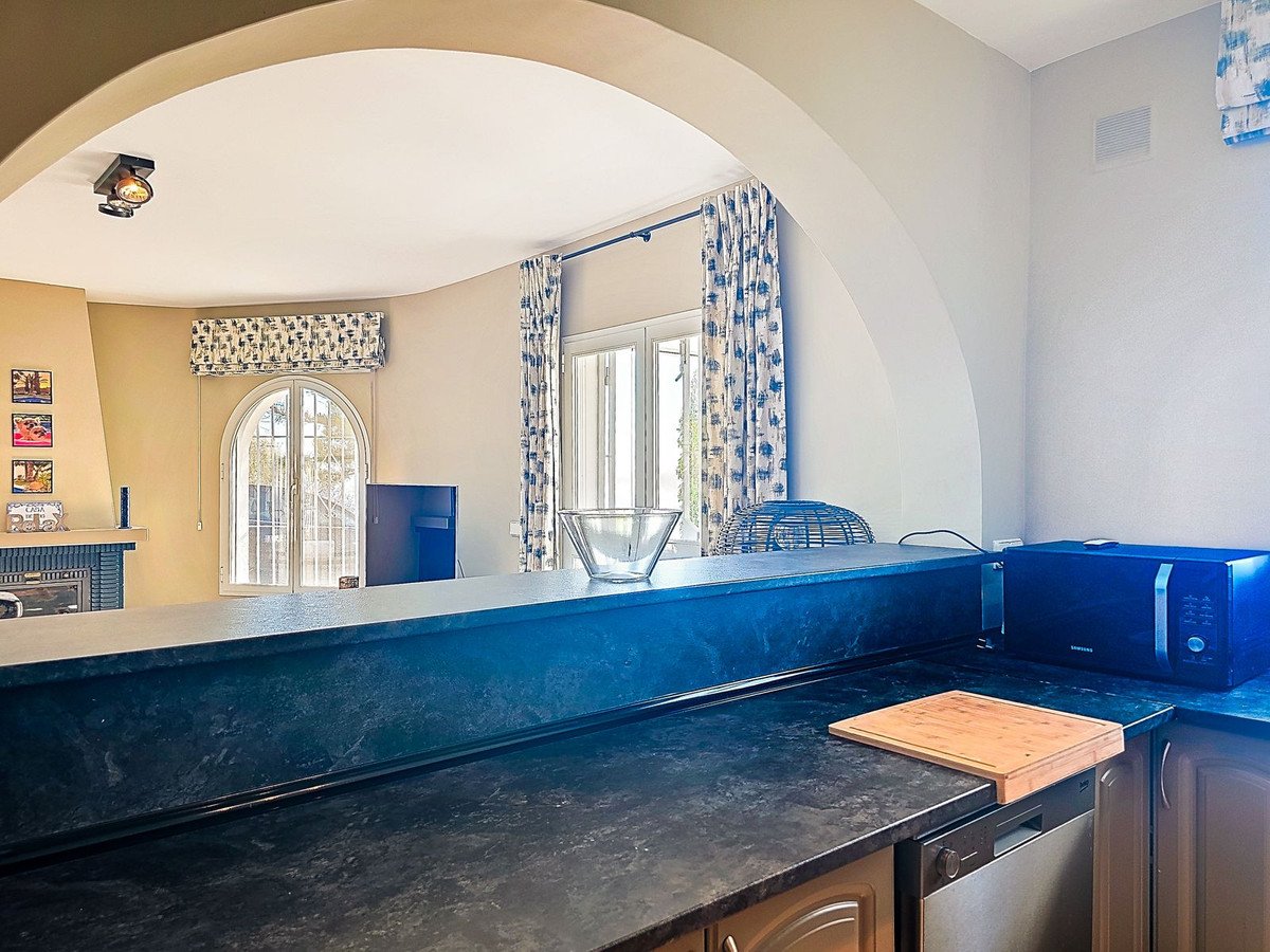 3 Bed Detached Villa in Arenas