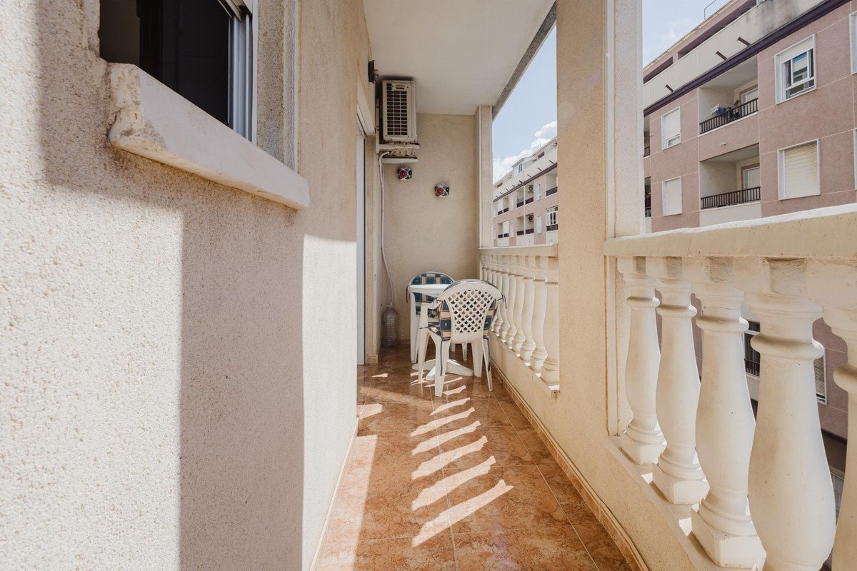3 Bed Ground Floor Apartment in Torrevieja