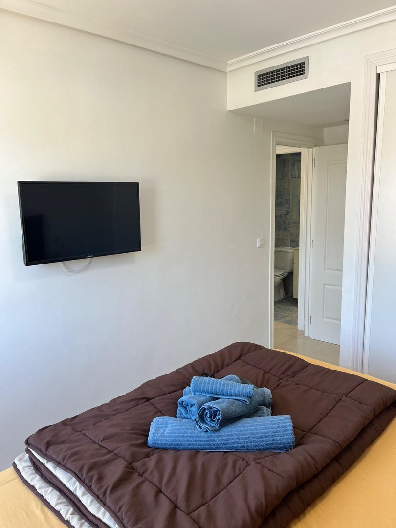 2 Bed Middle Floor Apartment in Denia