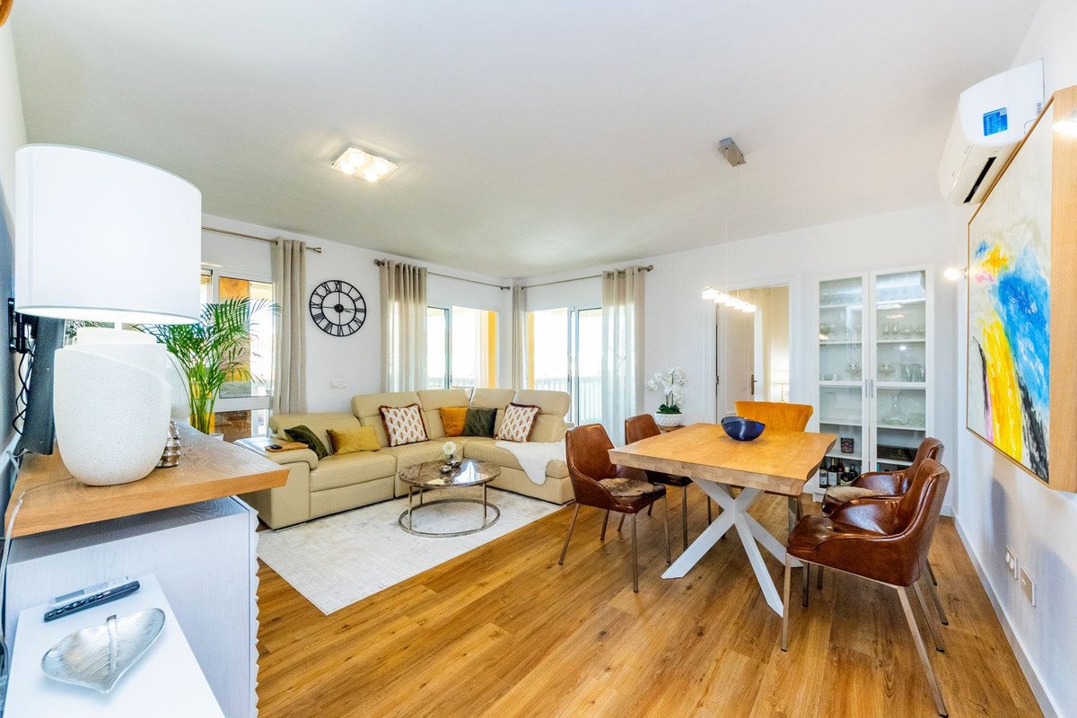 3 Bed Middle Floor Apartment in Fuengirola