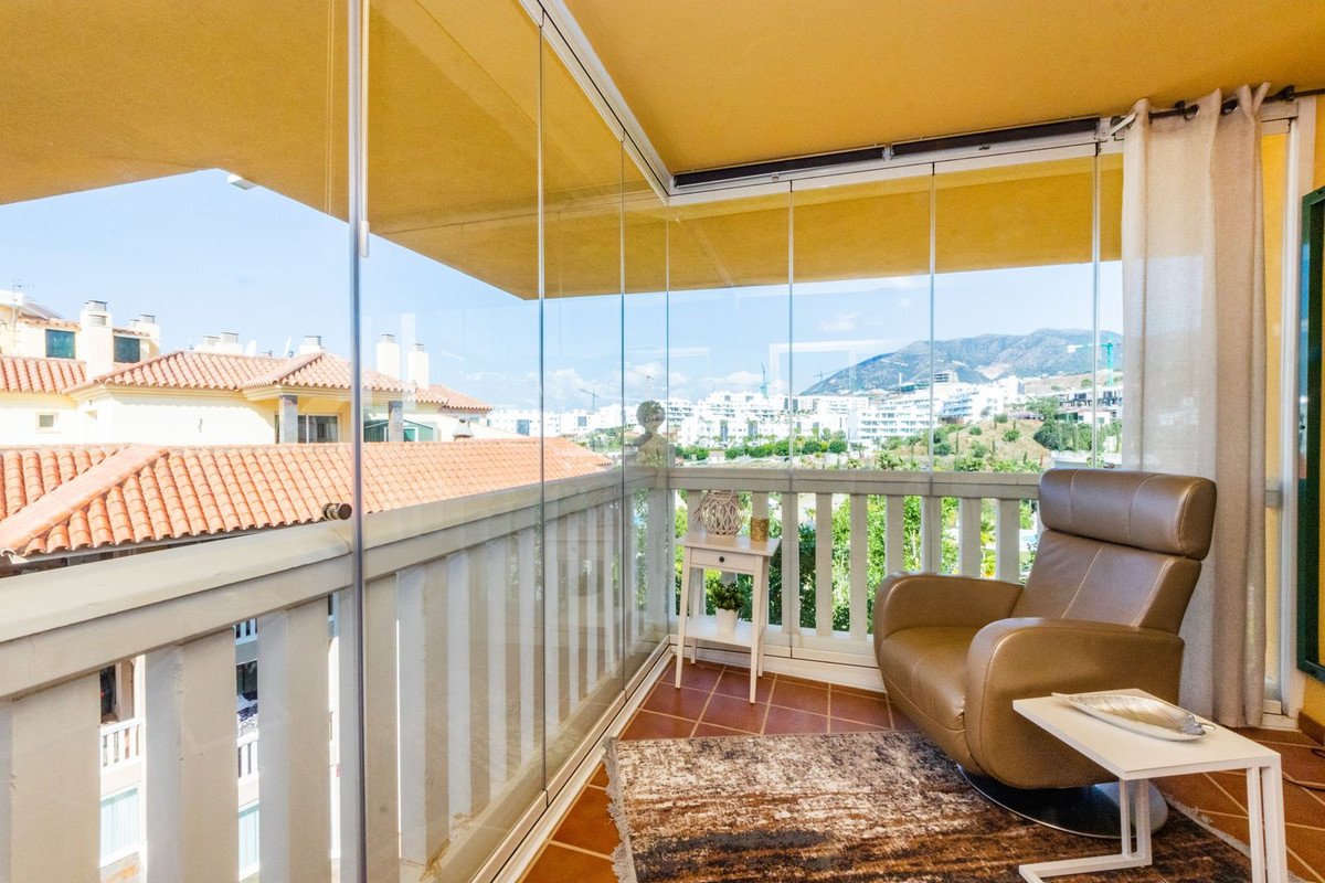 3 Bed Middle Floor Apartment in Fuengirola