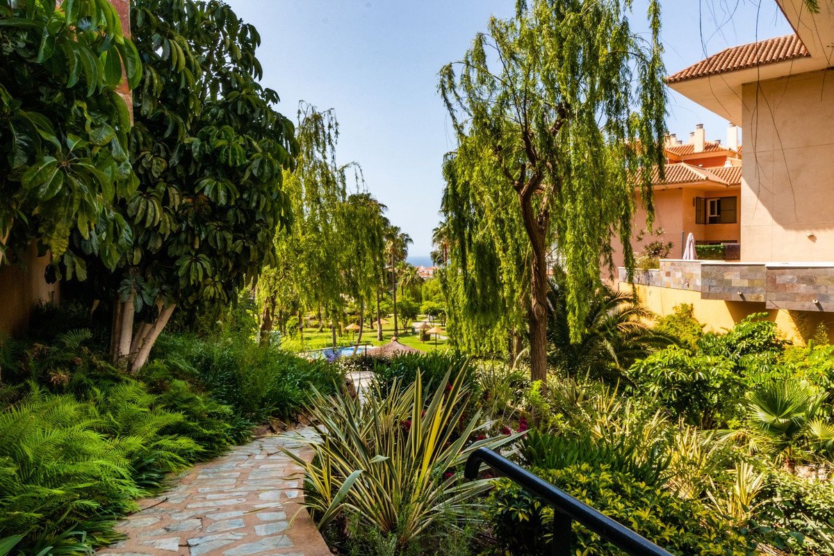 3 Bed Middle Floor Apartment in Fuengirola