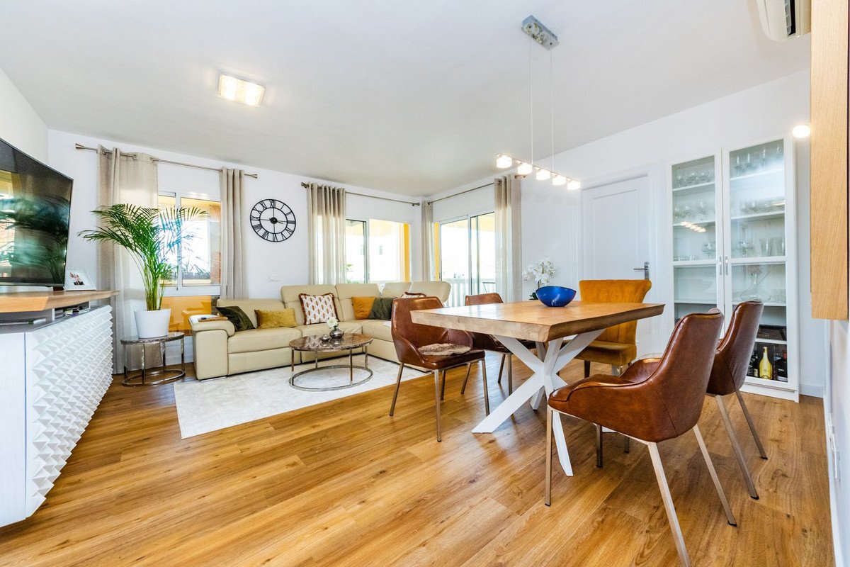 3 Bed Middle Floor Apartment in Fuengirola