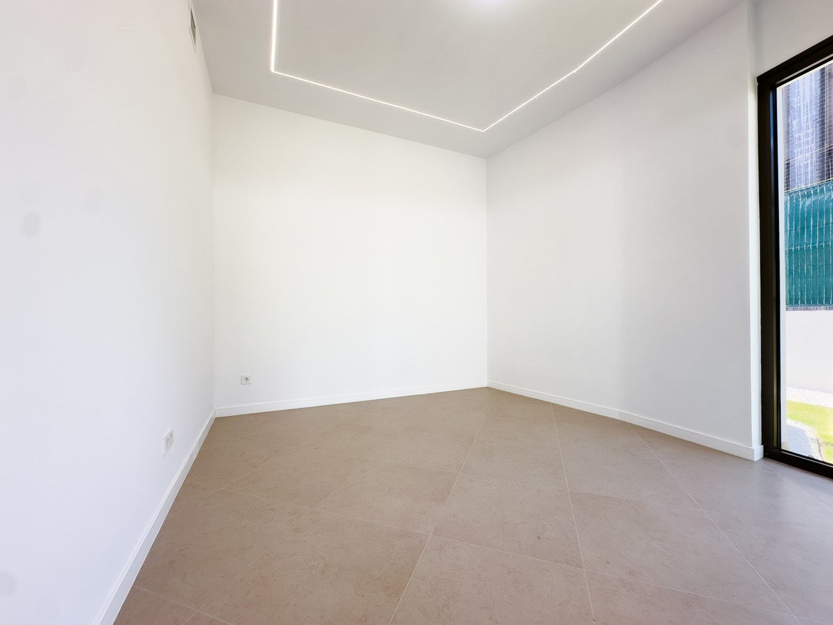4 Bed Detached Villa in Estepona