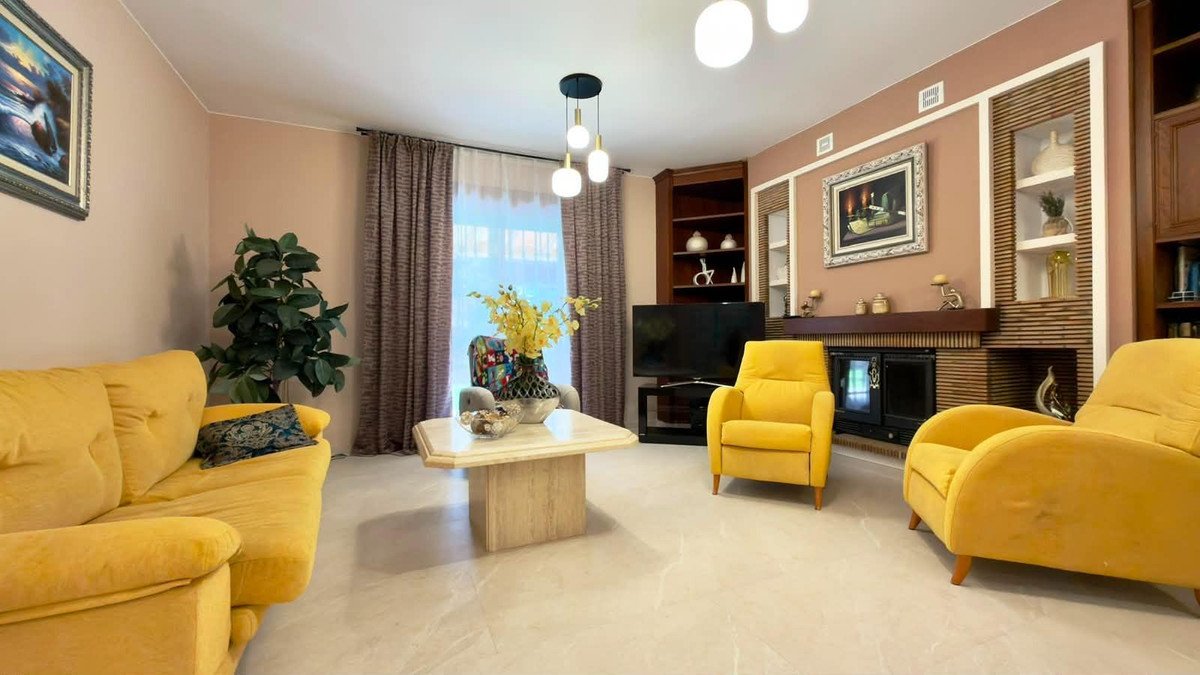 8 Bed Bungalow in Calpe